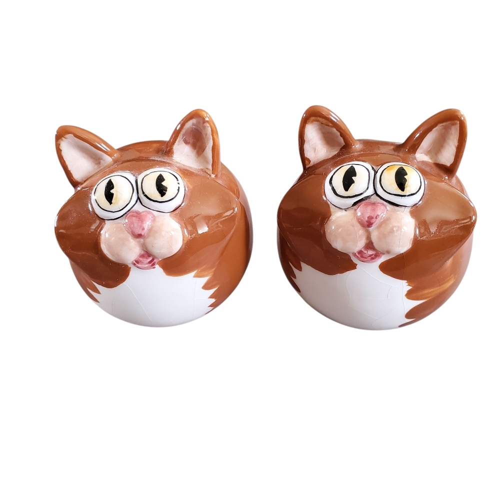 Cute Roly Poly Loaf Cats Ceramic Salt and Pepper Shakers Orange Cat Kitten